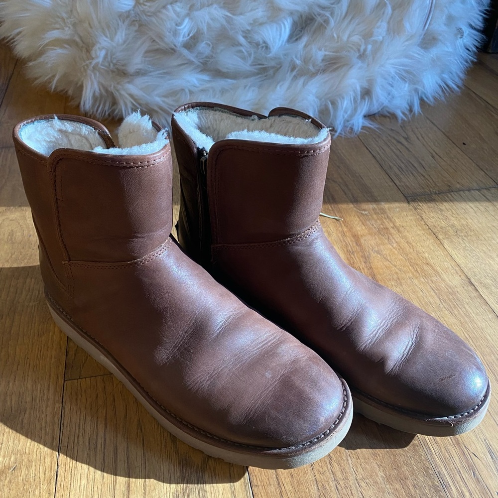 Ugg Zippered Ankle Boots size 41